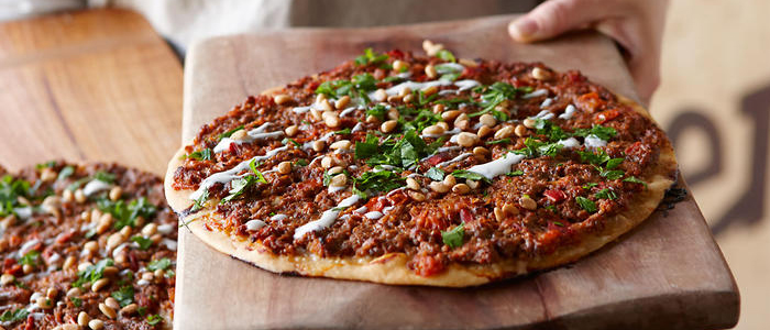 Spicy Mince Pizza  16" 